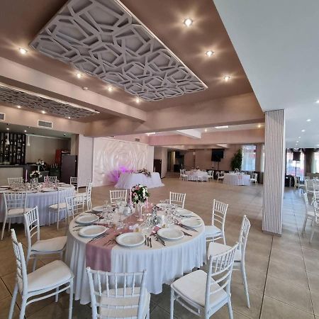 Teodora Palace Hotel Ruse Bagian luar foto