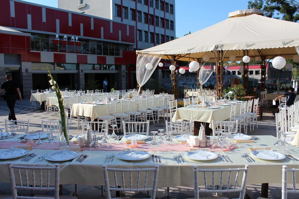 Teodora Palace Hotel Ruse Bagian luar foto