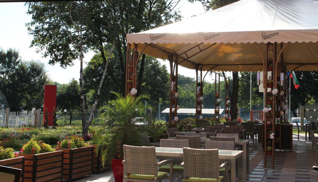 Teodora Palace Hotel Ruse Bagian luar foto