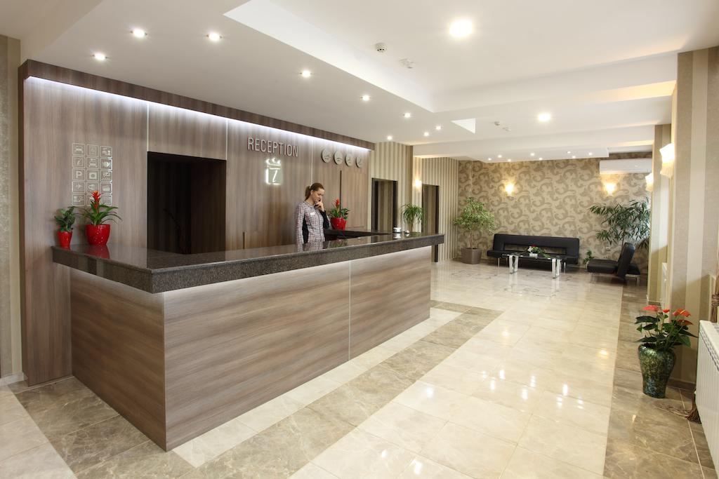 Teodora Palace Hotel Ruse Bagian luar foto